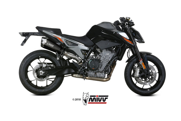 MIVV Delta Race Muffler Steel Black/Carbon End Cap monterad på KTM 790 Duke KT.020.LDRB, sportig design för förbättrad prestanda och stil.