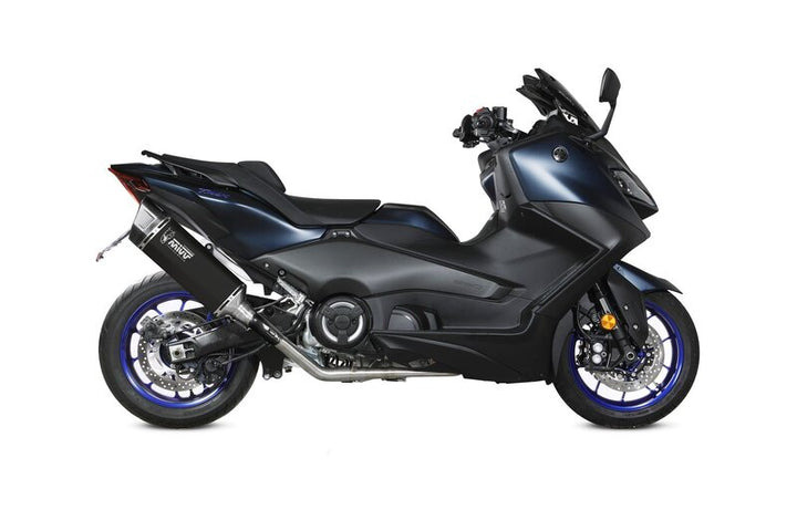 MIVV SR-1 Full Exhaust System Y.073.LR1TB monterat på sportig svart scooter med blå fälgar, visad från sidan. Perfekt för reservdelar och tillbehör.