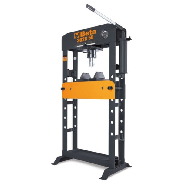 Beta Hydraulic Press mit bewegender Kolben und Hebezeuge - 50T 3028 50