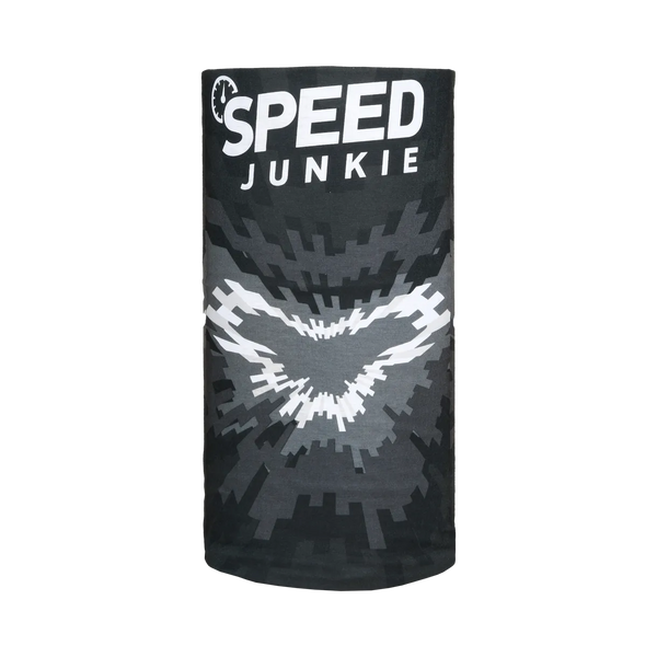 Macna Halskrage Tube Svart/Grå Speed med modern design och texten 'Speed Junkie'. Perfekt för stadskörning och damanvändning.